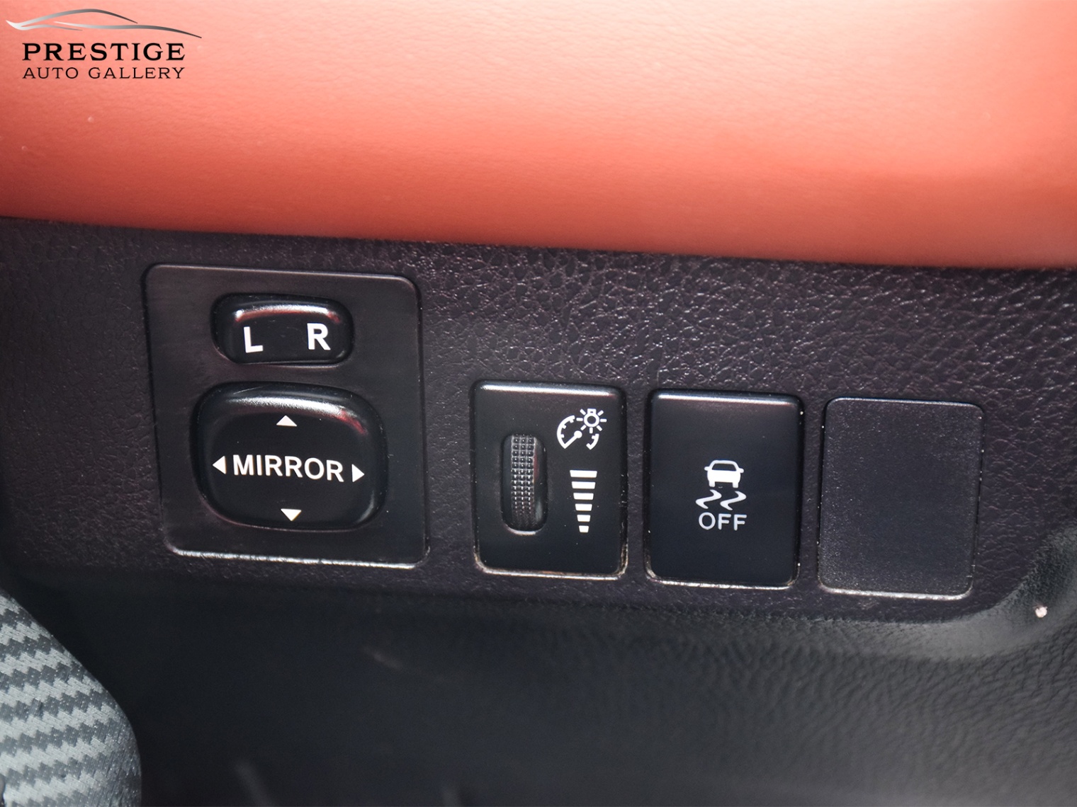 /prestigeautogallery/2015-Toyota-RAV4-0010744905460728926.jpg