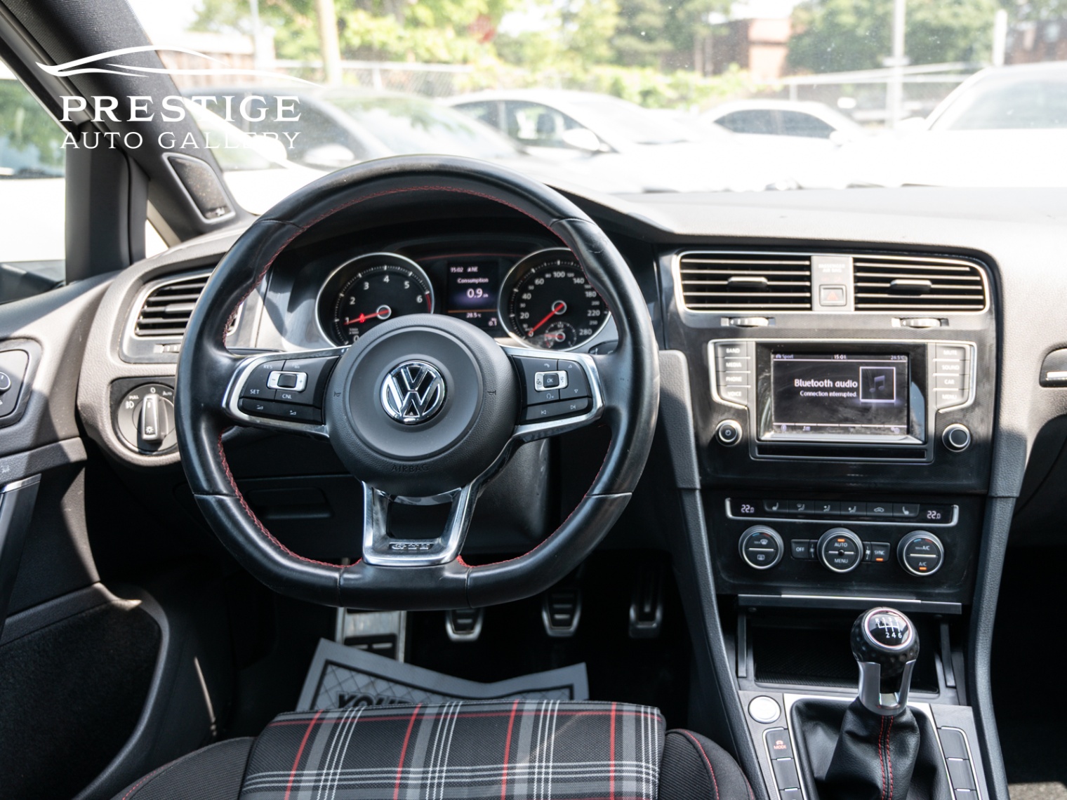 /prestigeautogallery/2015-Volkswagen-GolfGTI-15271071590508.jpg