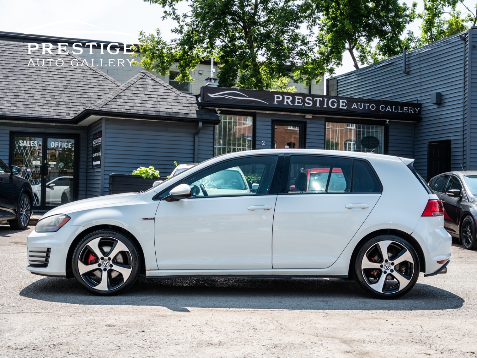 /prestigeautogallery/2015-Volkswagen-GolfGTI-45215176087105524.jpg