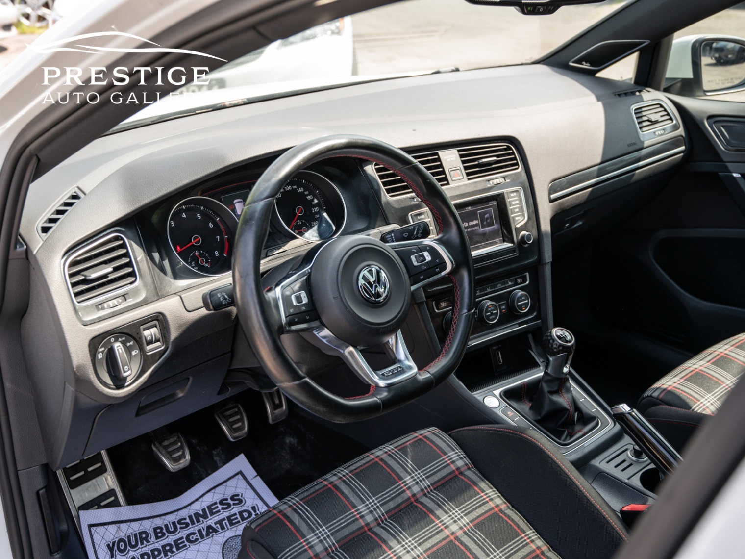 /prestigeautogallery/2015-Volkswagen-GolfGTI-9616939231951951.jpg