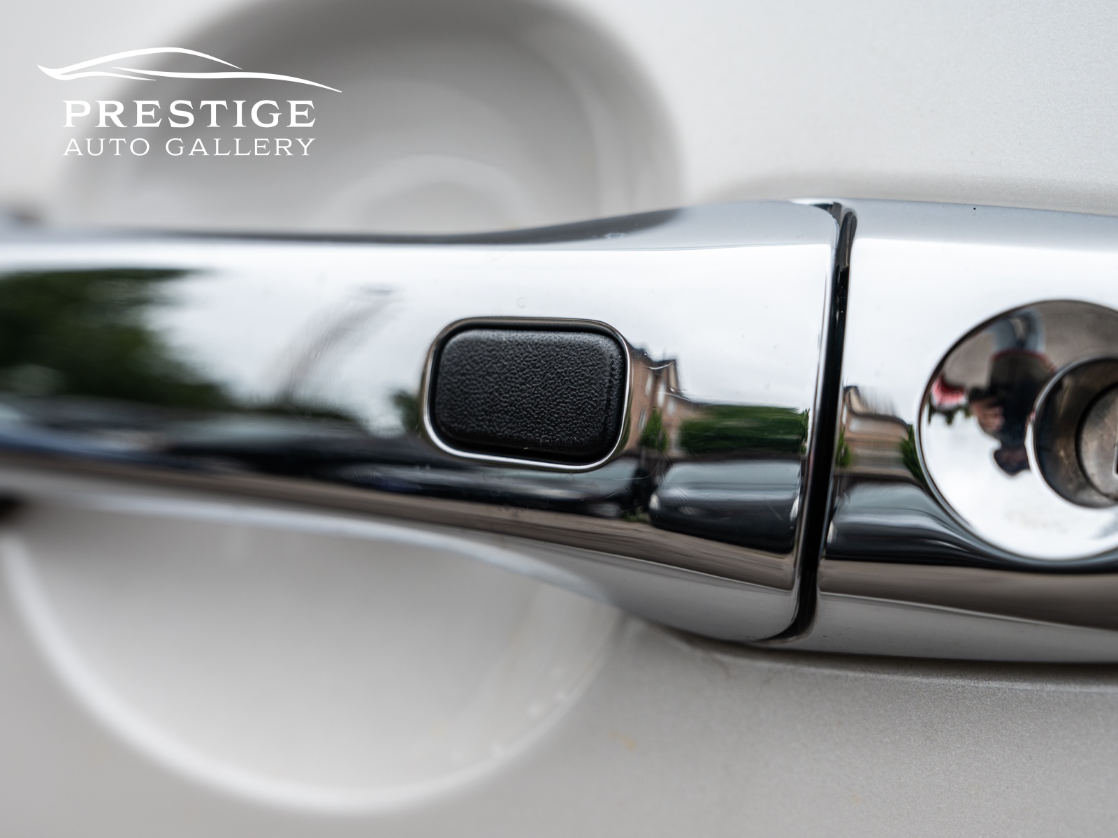 /prestigeautogallery/2016-Ford-Explorer-002076272864138806.jpg