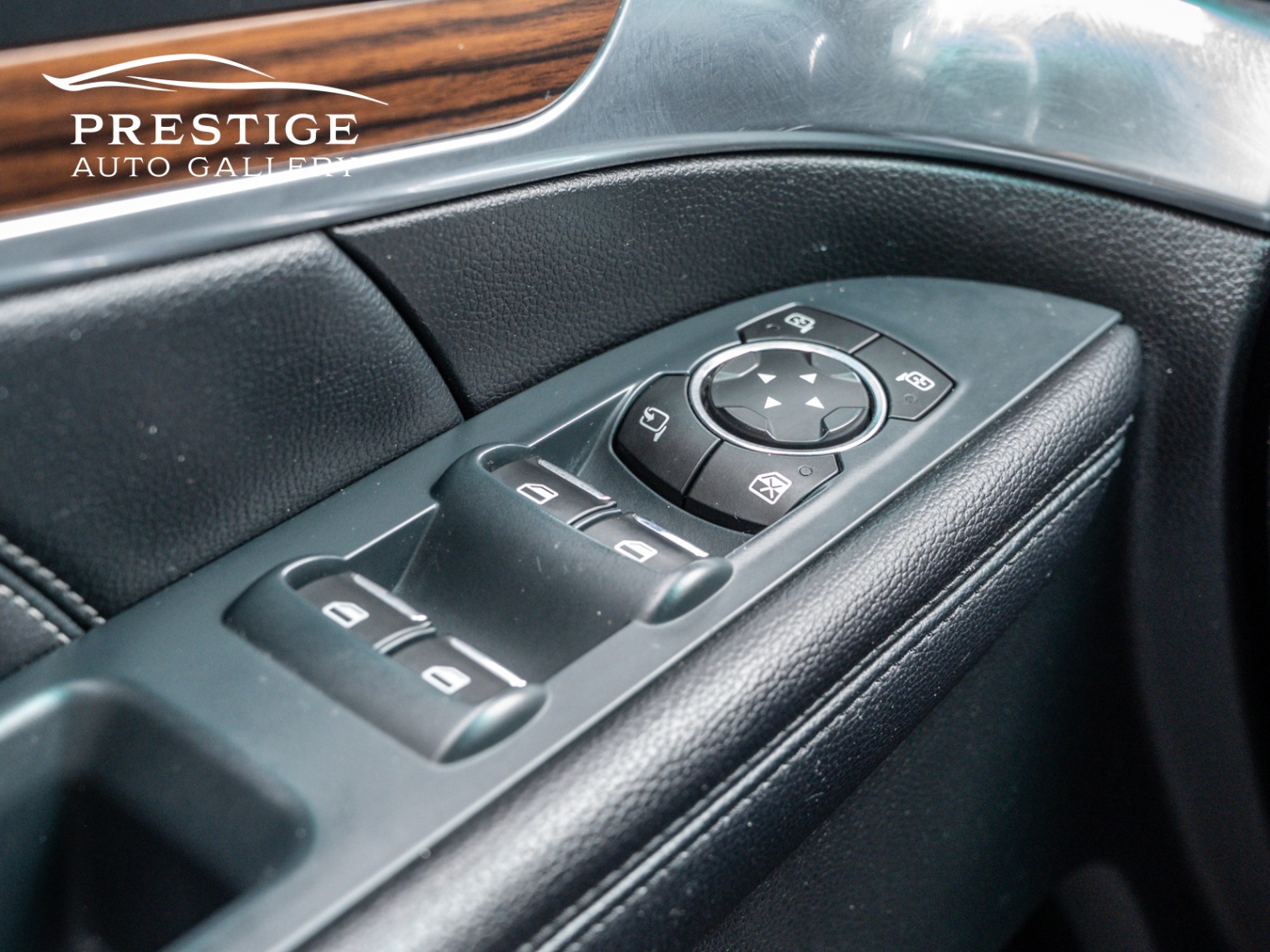 /prestigeautogallery/2016-Ford-Explorer-07550686412887431.jpg