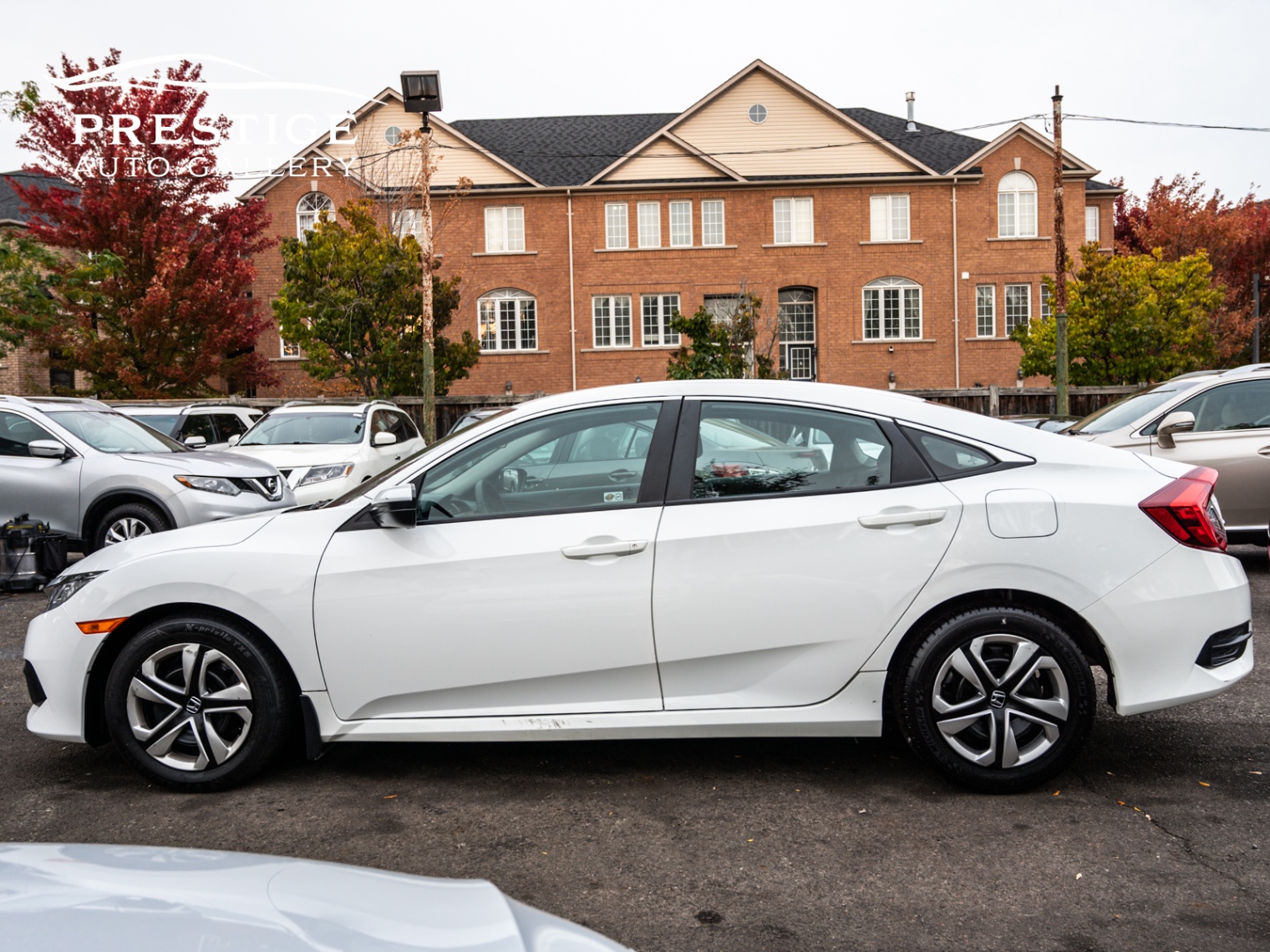 /prestigeautogallery/2016-Honda-CivicSedan-5383302373350365.jpg