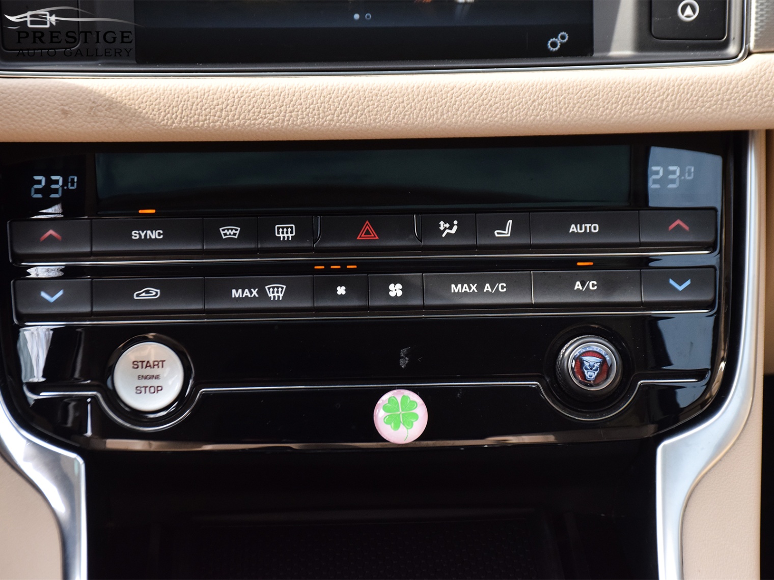/prestigeautogallery/2016-Jaguar-XF-0030709742413657093.jpg