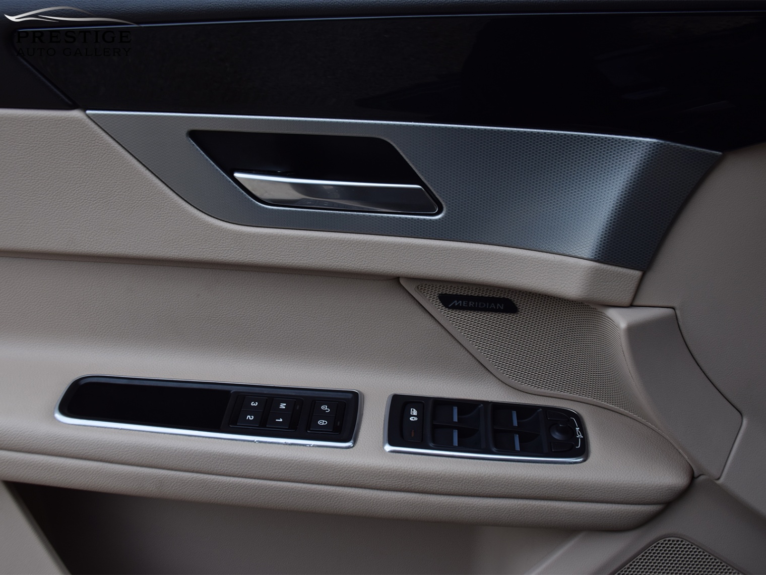 /prestigeautogallery/2016-Jaguar-XF-11175623620411135.jpg
