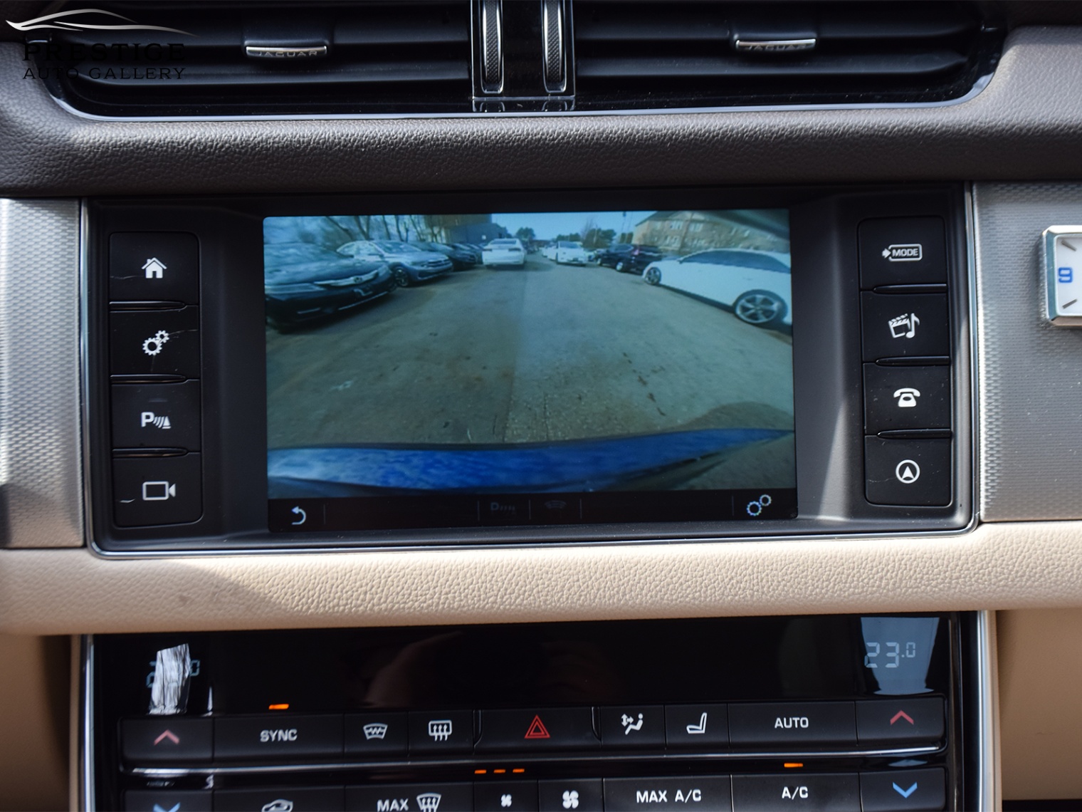 /prestigeautogallery/2016-Jaguar-XF-9139883377043501.jpg