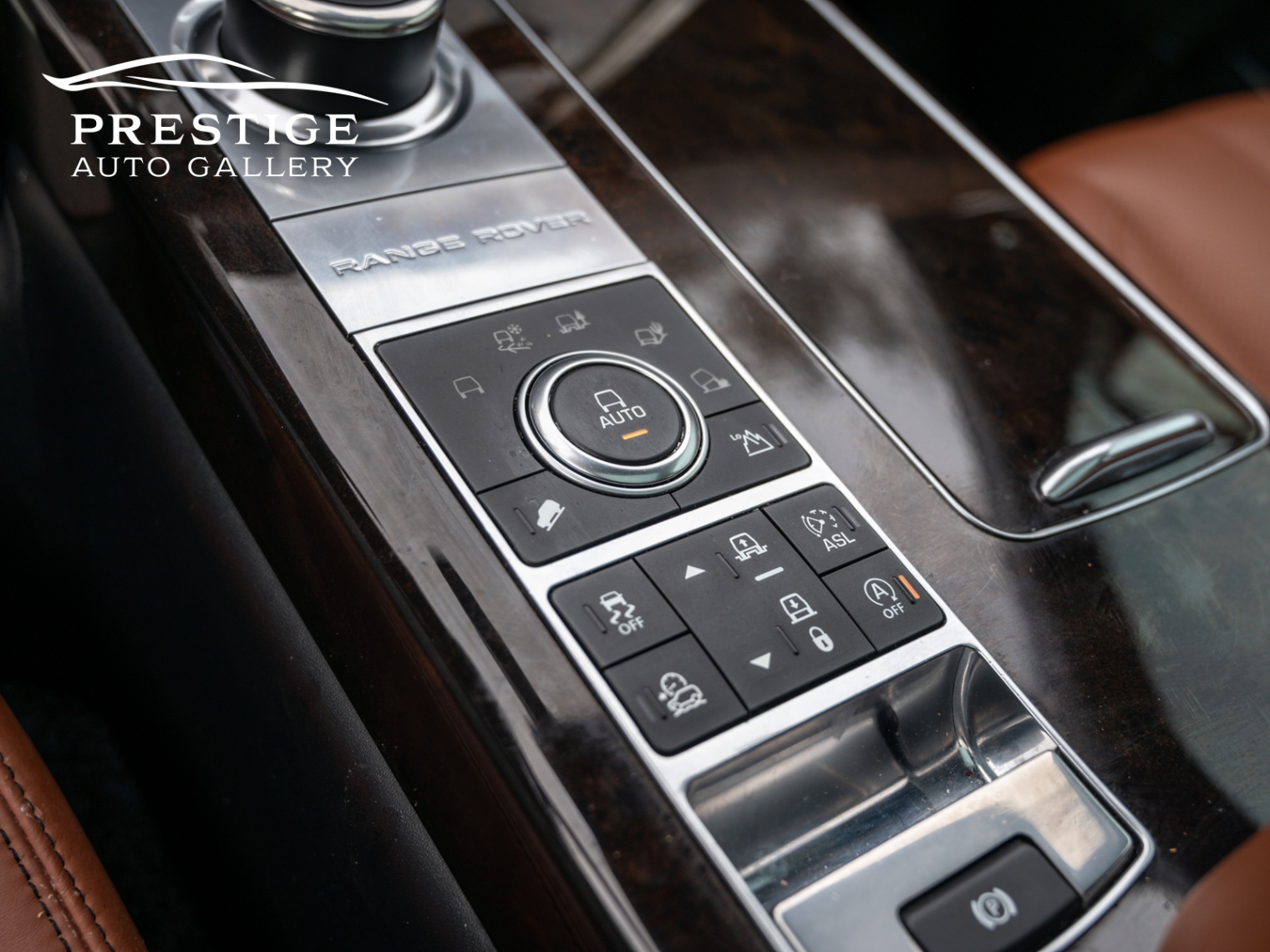 /prestigeautogallery/2016-LandRover-RangeRover-06342342840635573.jpg