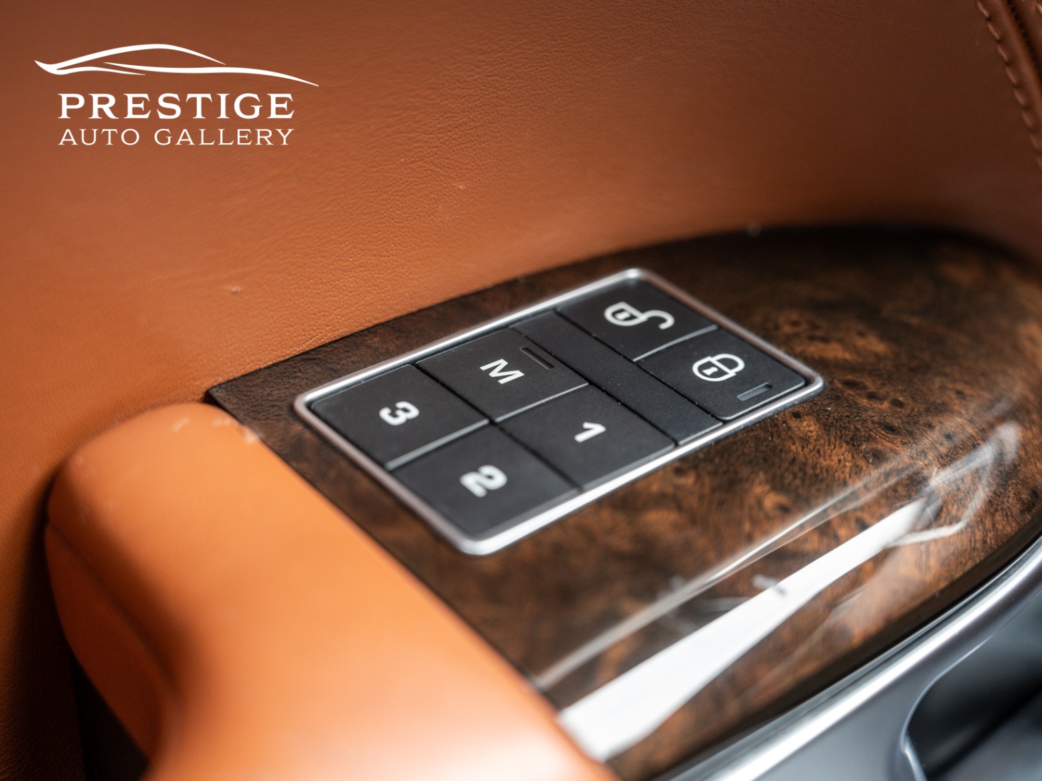 /prestigeautogallery/2016-LandRover-RangeRover-16741212859907062.jpg