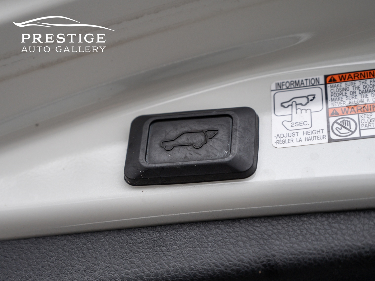 /prestigeautogallery/2016-Toyota-RAV4Hybrid-31681164112013627.jpg