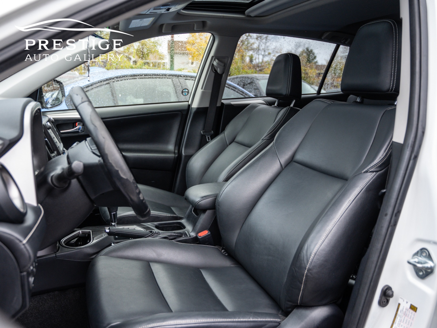 /prestigeautogallery/2016-Toyota-RAV4Hybrid-951287775608447.jpg