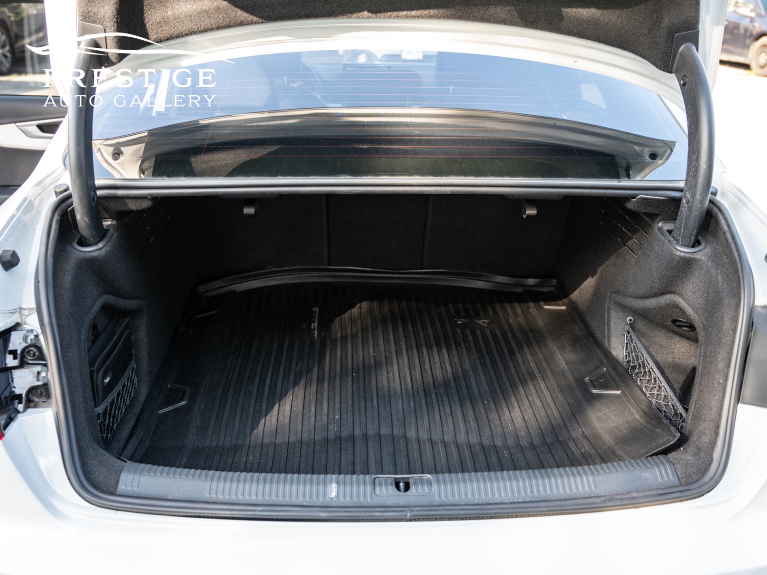 /prestigeautogallery/2017-Audi-A4-6353705263531328.jpg