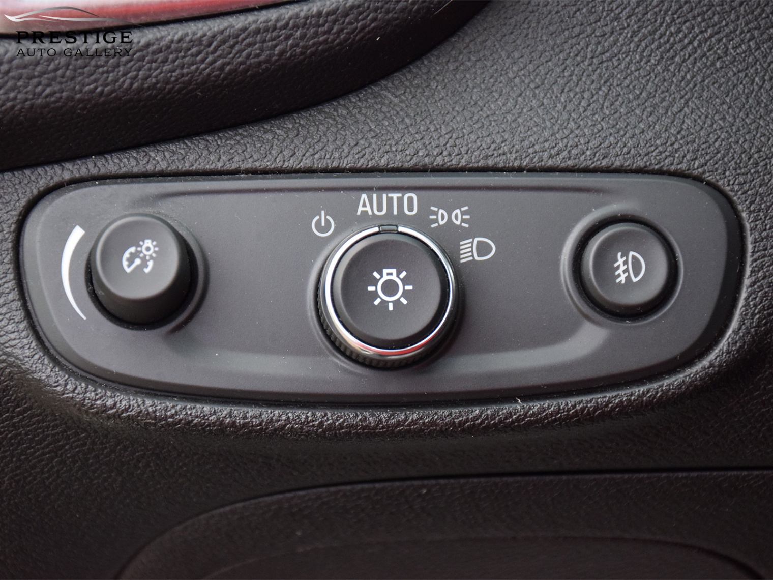 /prestigeautogallery/2017-Chevrolet-Trax-8729748336486438.jpg