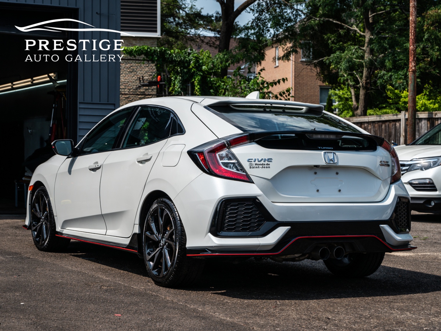 /prestigeautogallery/2017-Honda-CivicHatchback-0053448671935885095.jpg