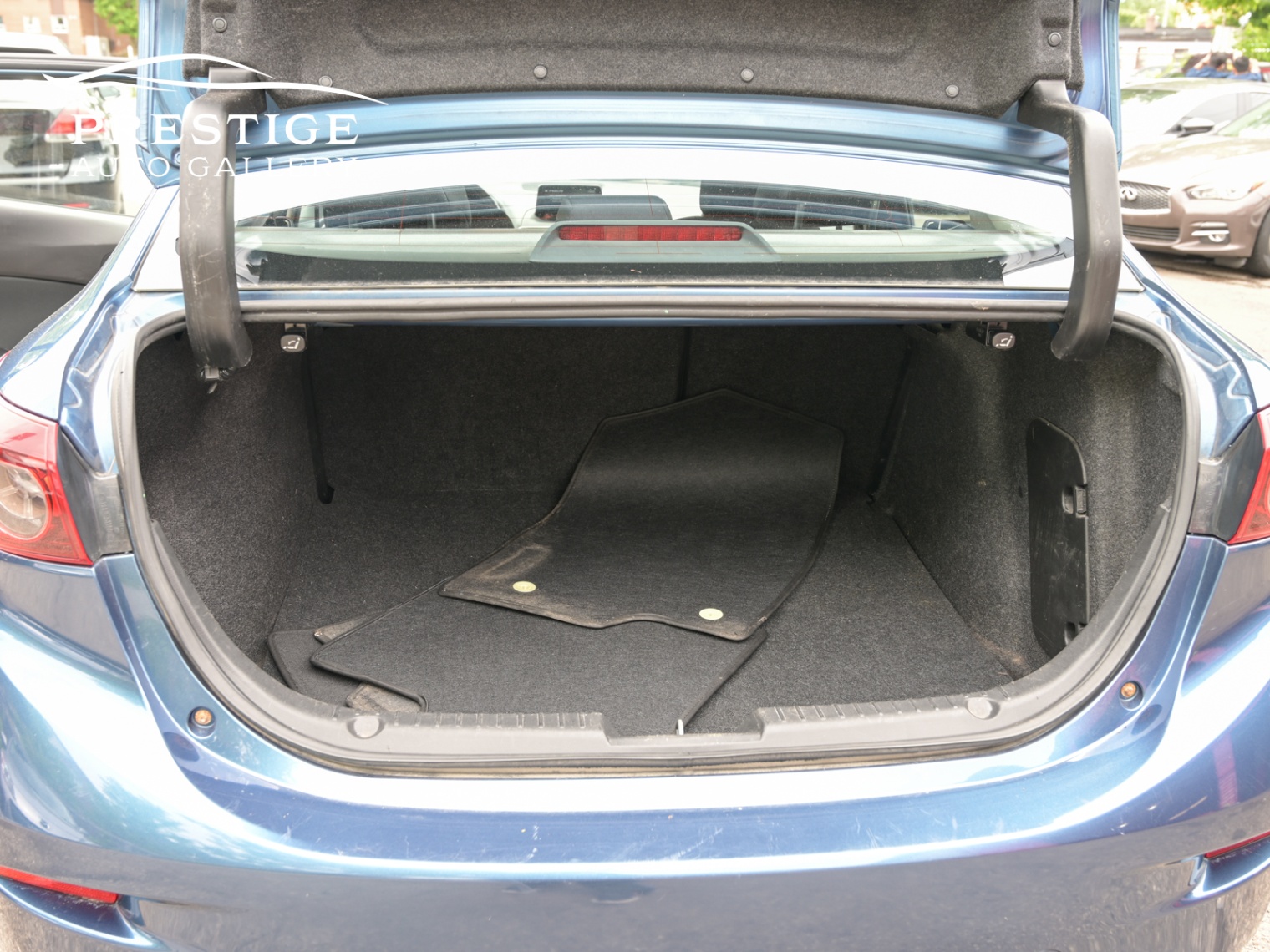 /prestigeautogallery/2017-Mazda-Mazda3-5769436781028525.jpg