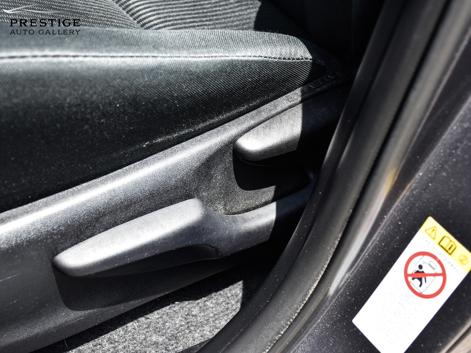 /prestigeautogallery/2017-Toyota-RAV4-5594145307751968.jpg