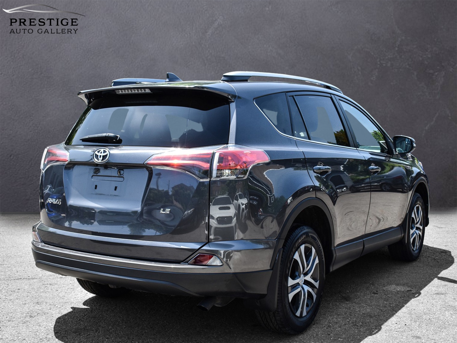 /prestigeautogallery/2017-Toyota-RAV4-941283373983556.jpg