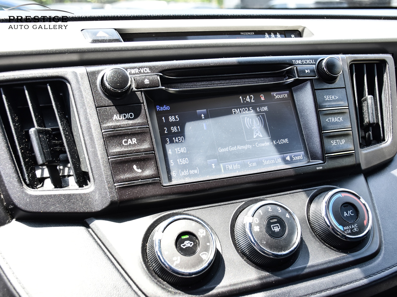 /prestigeautogallery/2017-Toyota-RAV4-9807955537324915.jpg