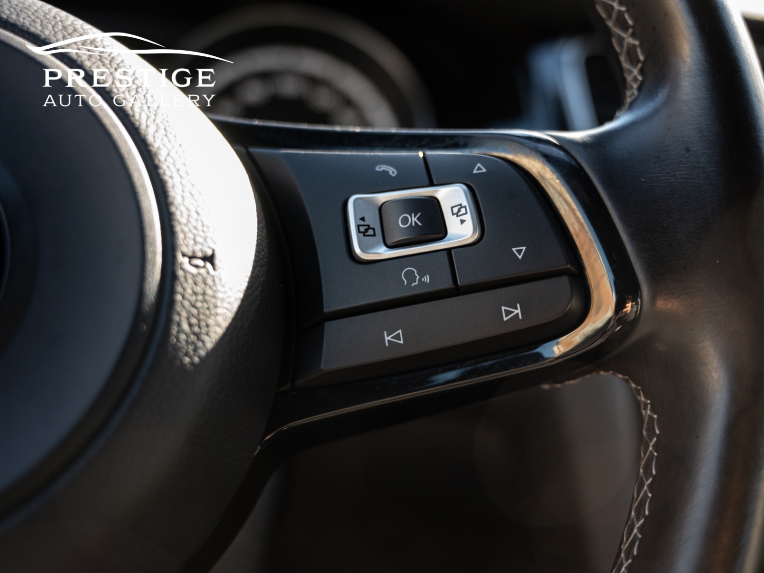/prestigeautogallery/2017-Volkswagen-GolfR-19178749973960585.jpg