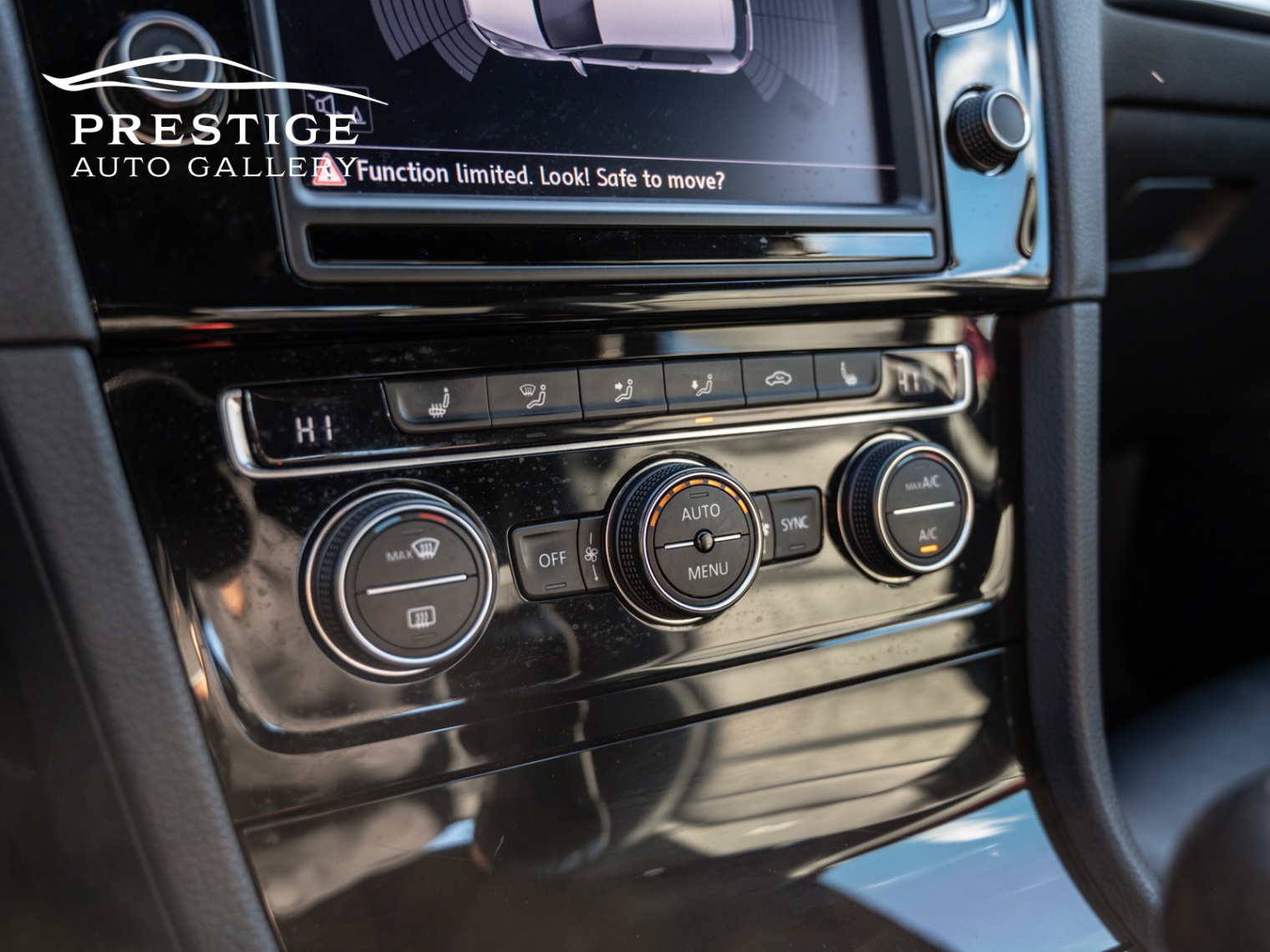 /prestigeautogallery/2017-Volkswagen-GolfR-9044773899115721.jpg