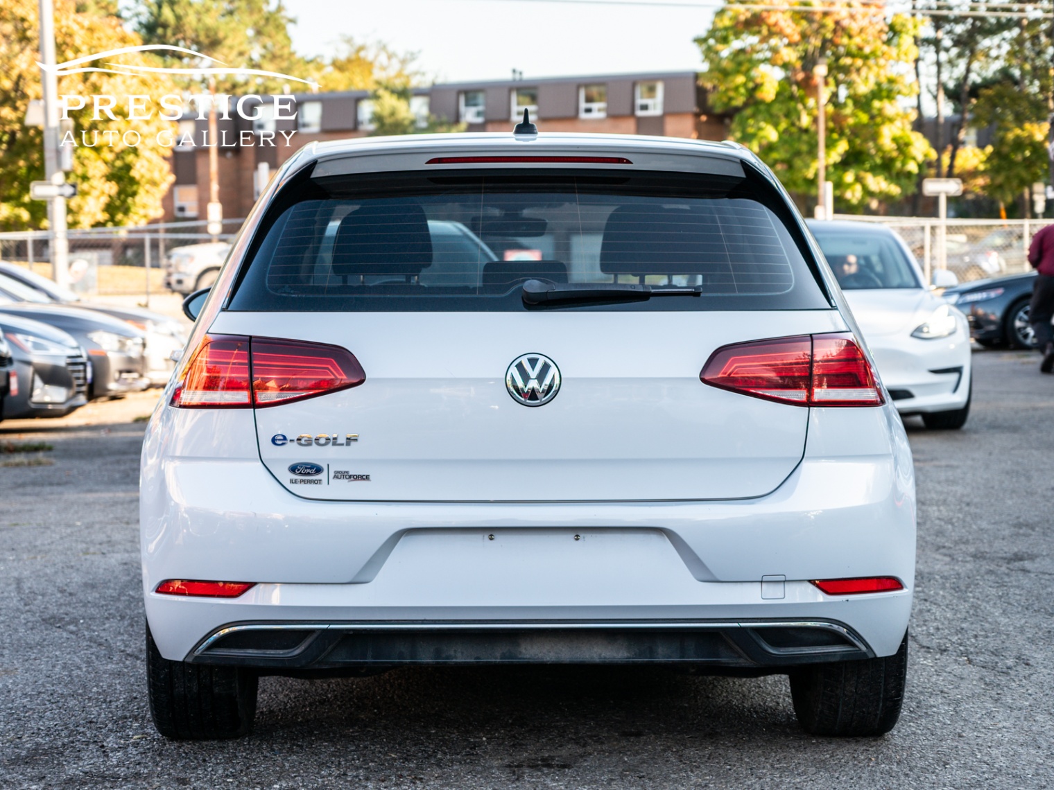 /prestigeautogallery/2017-Volkswagen-e-Golf-15676839463093173.jpg
