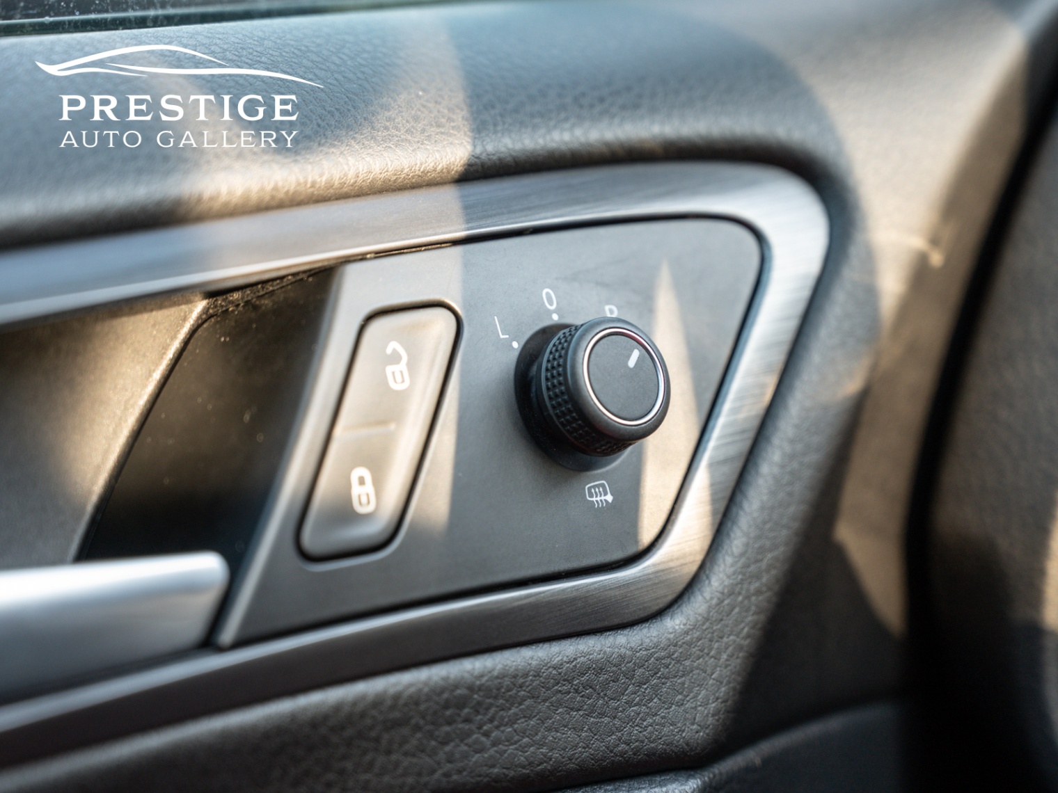 /prestigeautogallery/2017-Volkswagen-e-Golf-7938778679382663.jpg