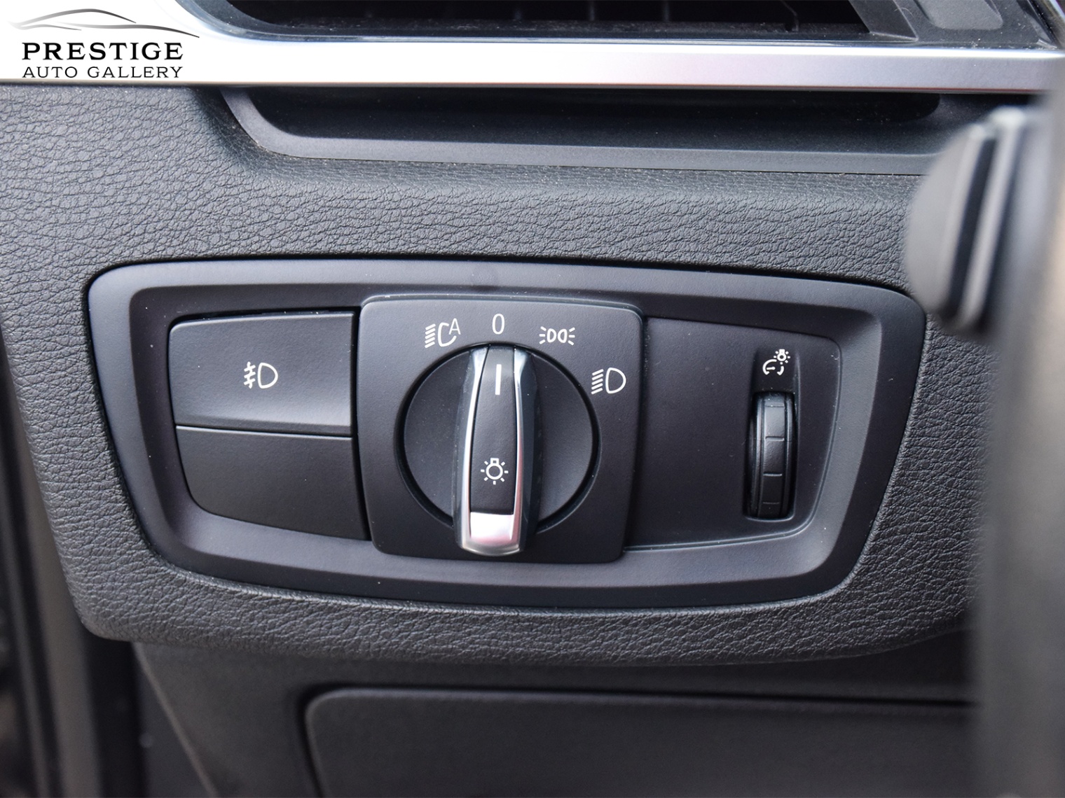 /prestigeautogallery/2018-BMW-X1-2697545825386305.jpg