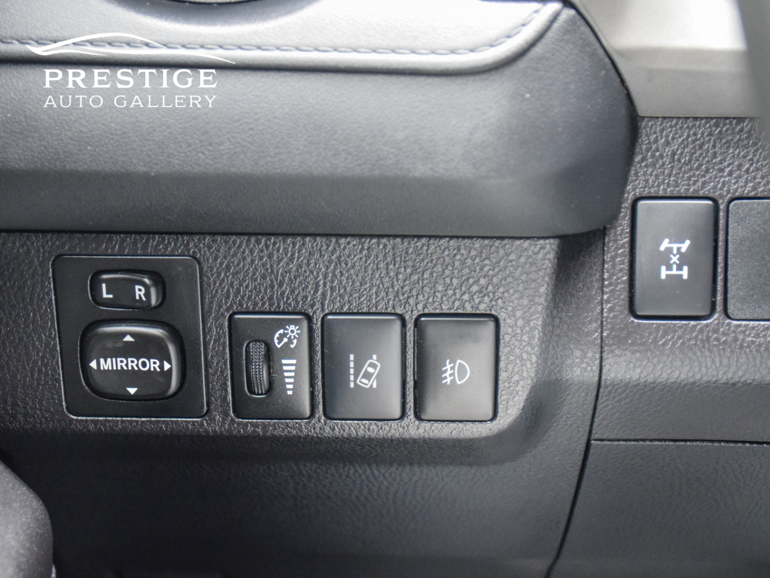 /prestigeautogallery/2018-Toyota-RAV4-3884792374315569.jpg