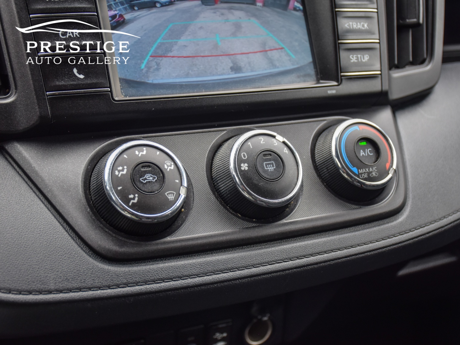 /prestigeautogallery/2018-Toyota-RAV4-586161063899926.jpg