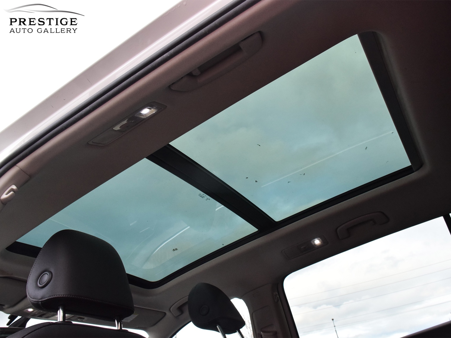 /prestigeautogallery/2018-Volkswagen-Tiguan-02500415811234813.jpg