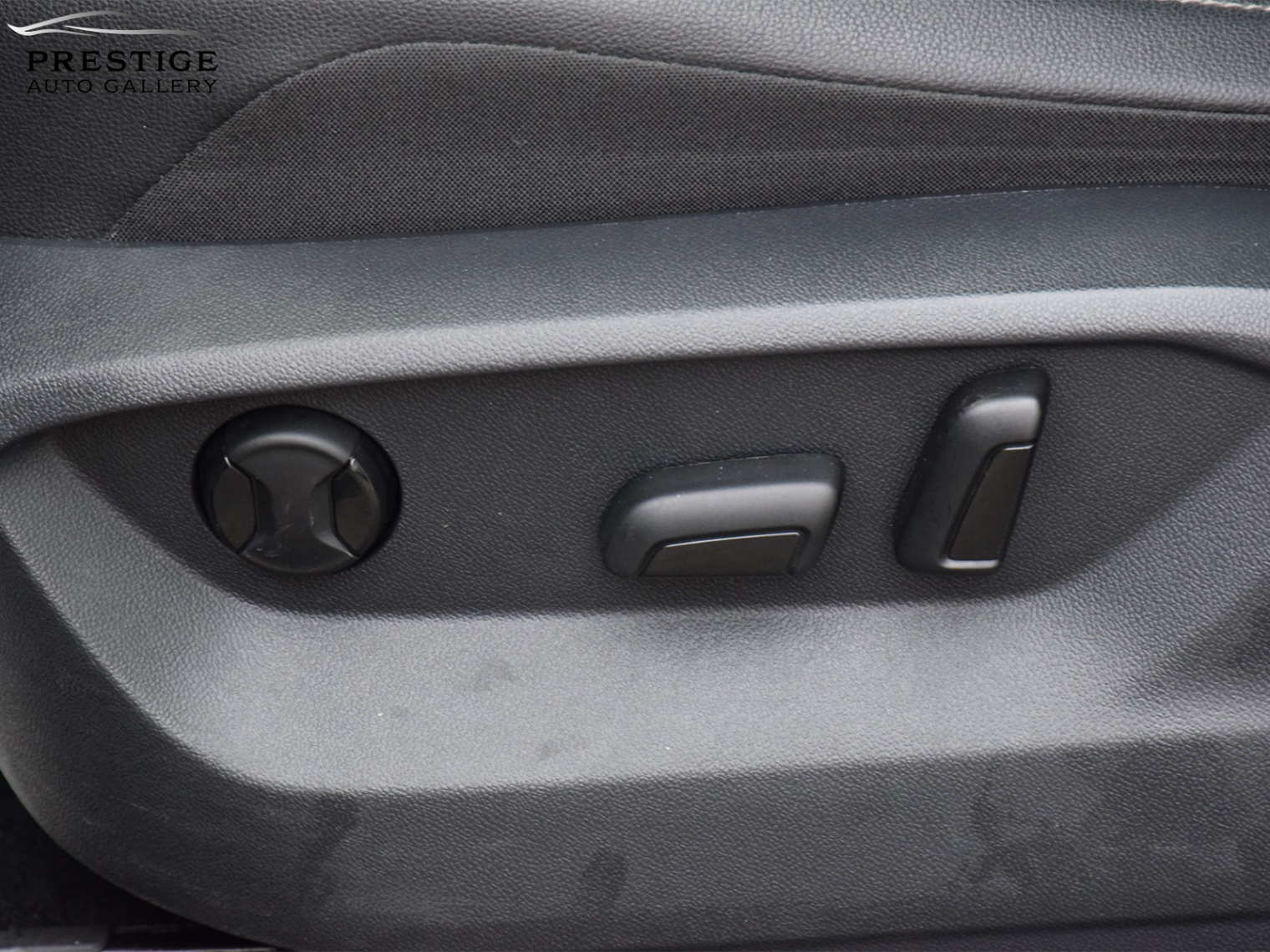 /prestigeautogallery/2018-Volkswagen-Tiguan-9757141000547669.jpg