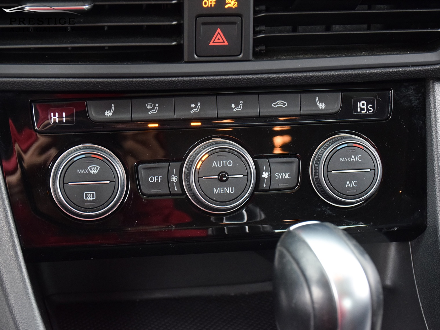 /prestigeautogallery/2019-Volkswagen-Jetta-18947718996878682.jpg