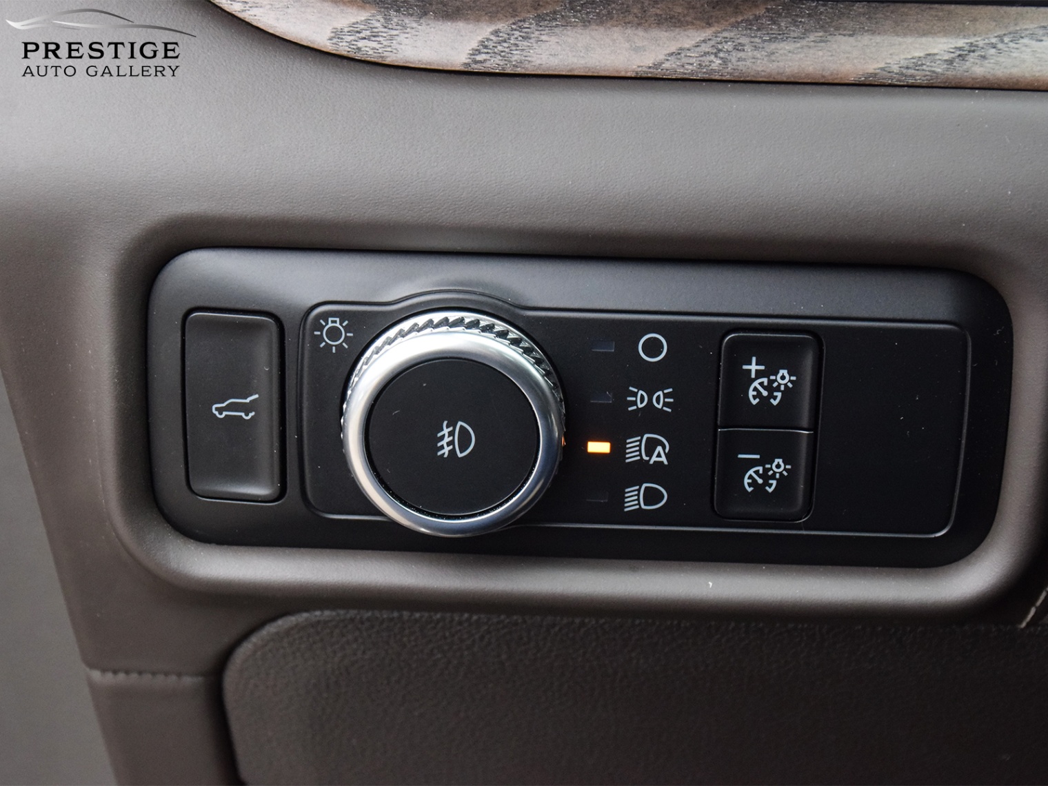 /prestigeautogallery/2020-Ford-Explorer-09166916481669096.jpg
