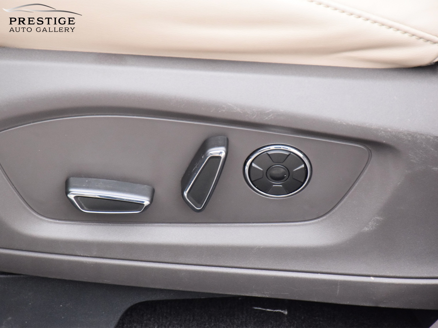 /prestigeautogallery/2020-Ford-Explorer-7192161099214442.jpg