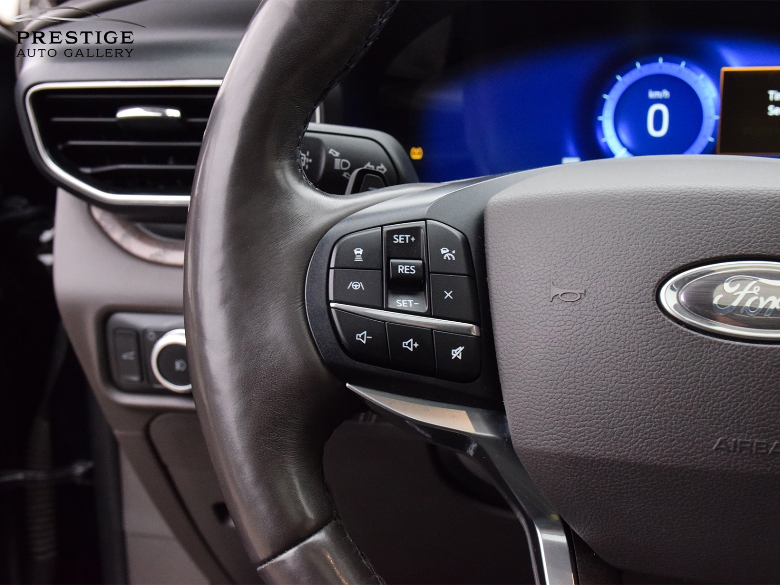 /prestigeautogallery/2020-Ford-Explorer-9982193798238634.jpg