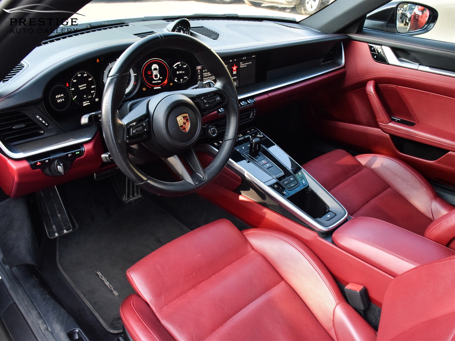/prestigeautogallery/2020-Porsche-911-0016223665548631416.jpg