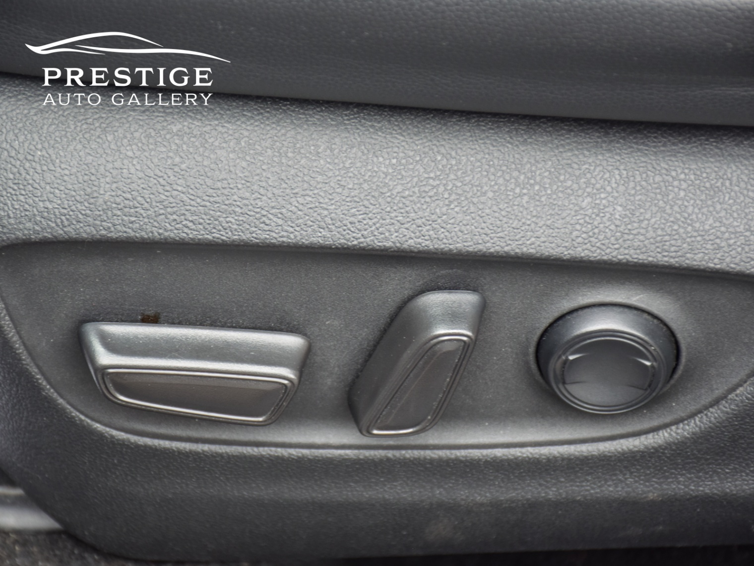 /prestigeautogallery/2020-Toyota-Highlander-6710635426059481.jpg