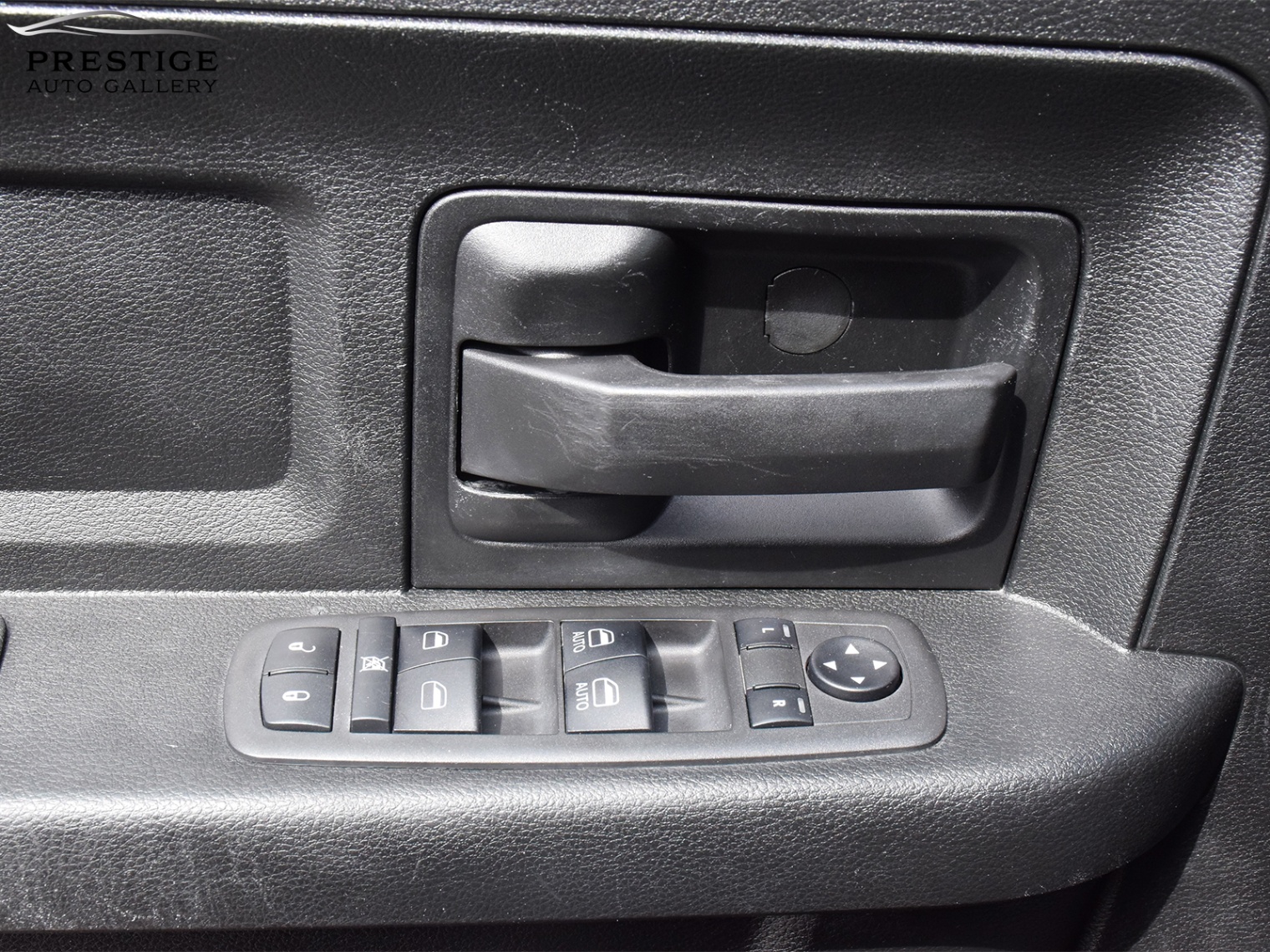 /prestigeautogallery/2021-Ram-1500Classic-8637392850687509.jpg
