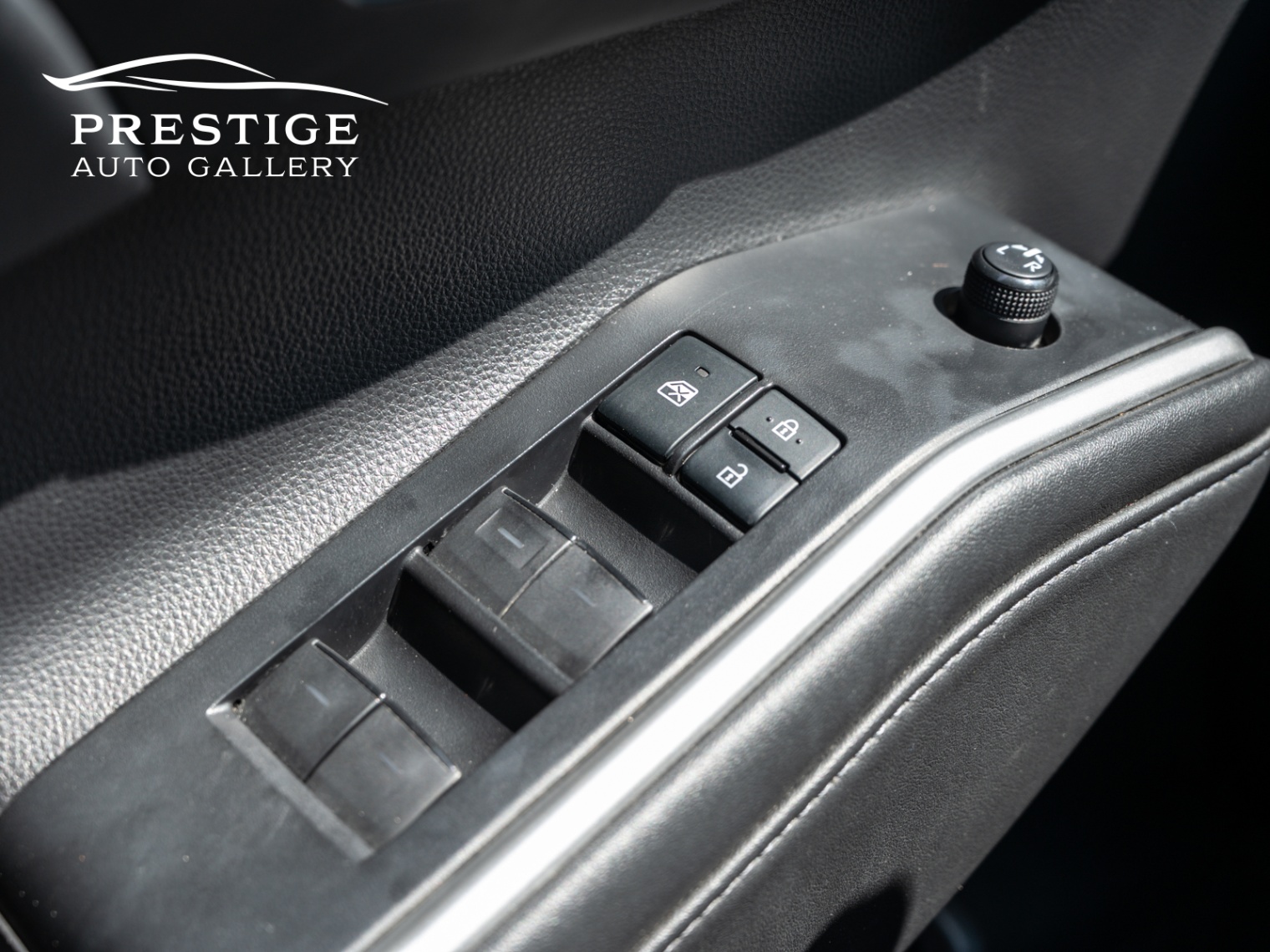 /prestigeautogallery/2021-Toyota-Highlander-1733882110343723.jpg