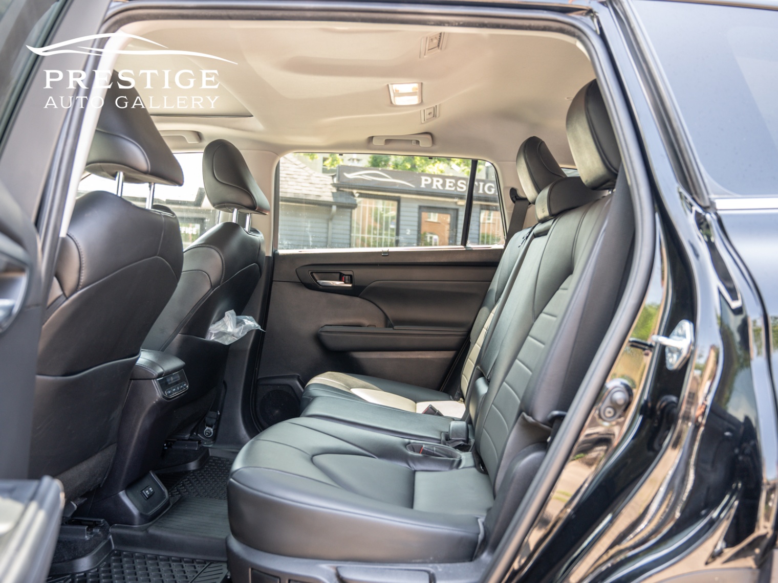 /prestigeautogallery/2021-Toyota-Highlander-20737218493043752.jpg