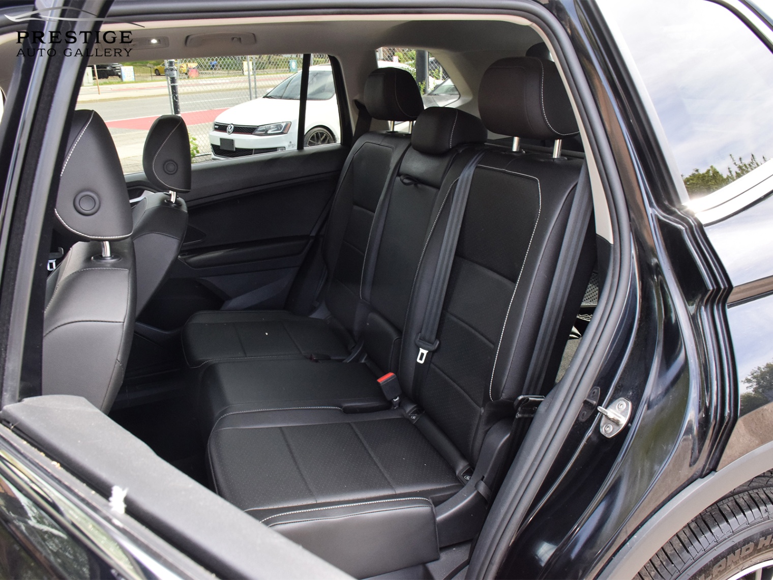 /prestigeautogallery/2021-Volkswagen-Tiguan-16211976188560673.jpg