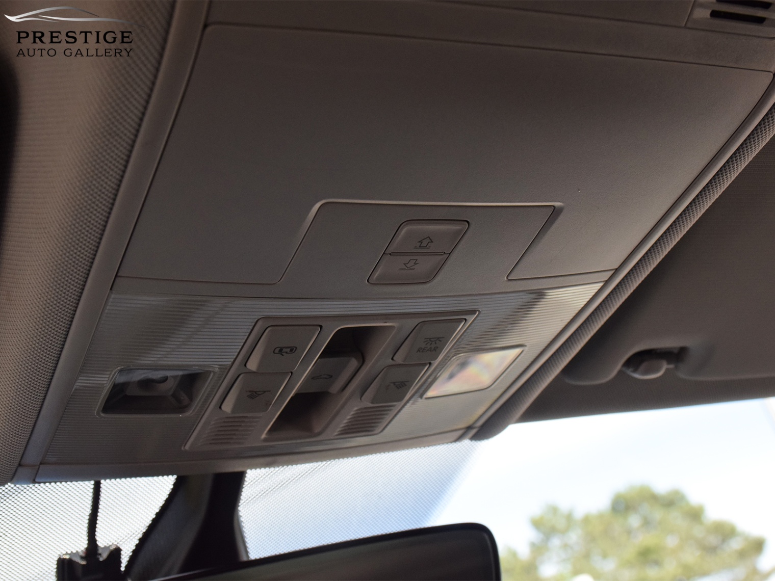 /prestigeautogallery/2021-Volkswagen-Tiguan-35318889484134663.jpg