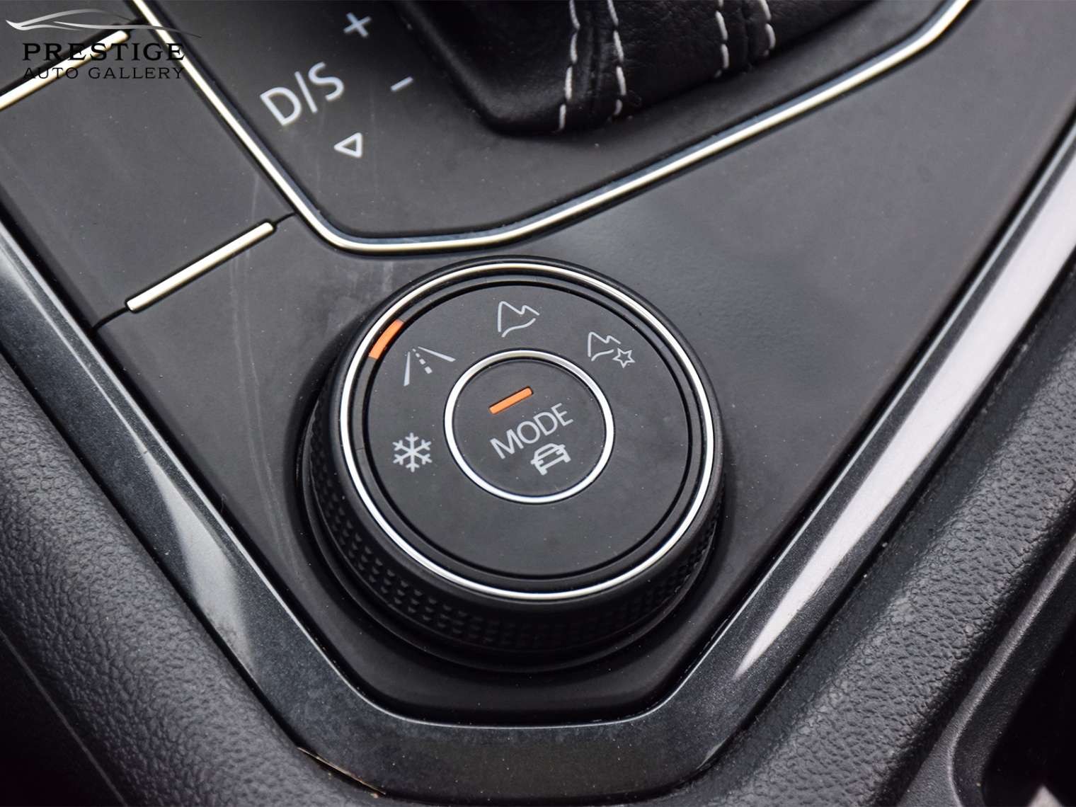 /prestigeautogallery/2021-Volkswagen-Tiguan-7209342457323193.jpg