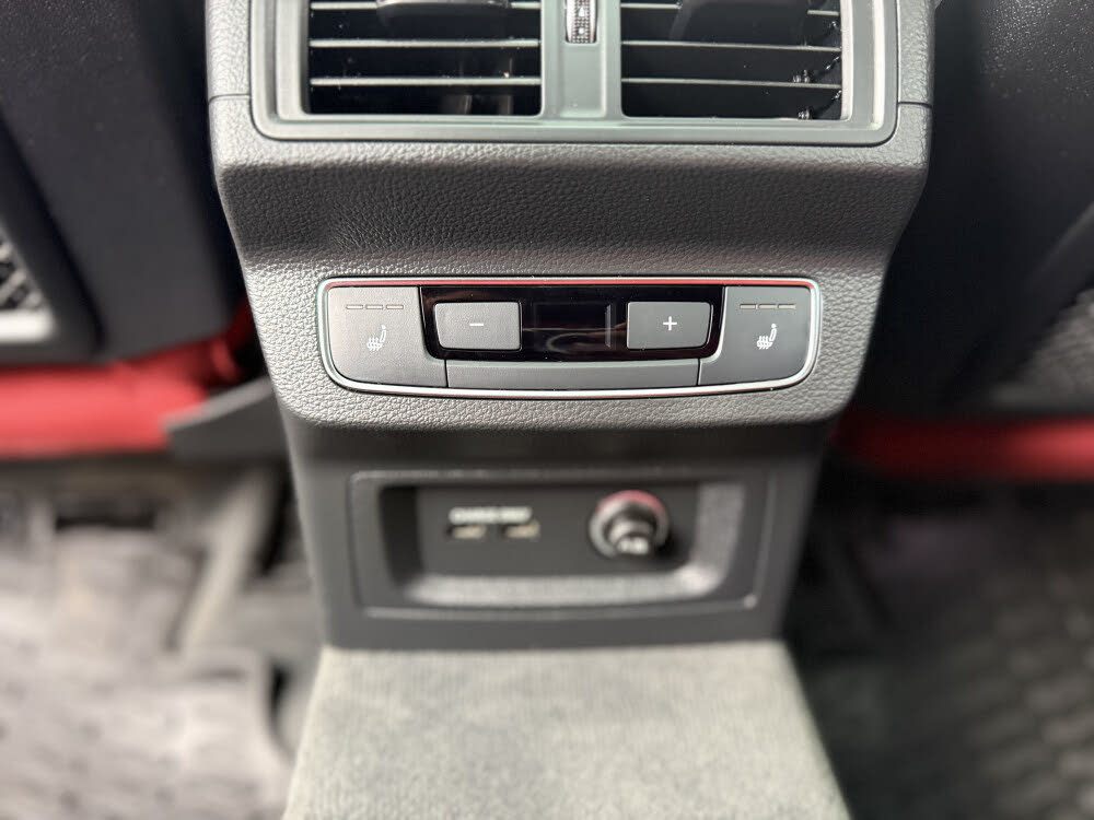 /prestigeautogallery/2022-Audi-Q5Sportback-16523751885869808.jpg