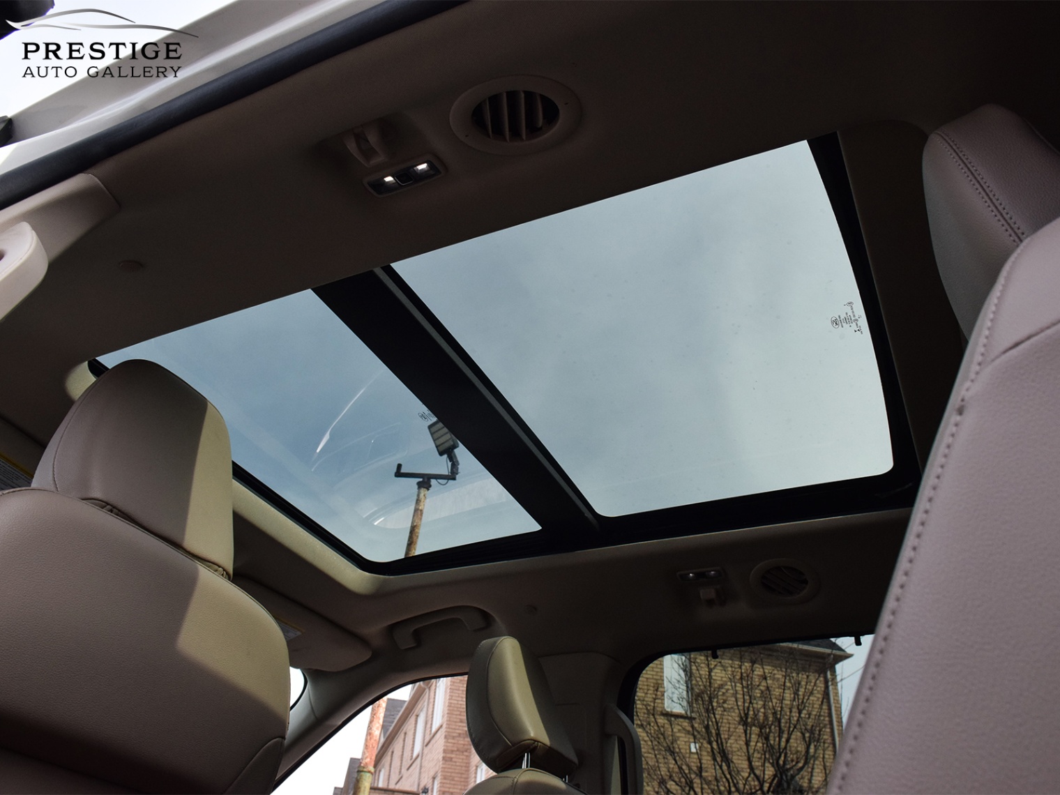 /prestigeautogallery/2022-Ford-Explorer-4158974248337488.jpg