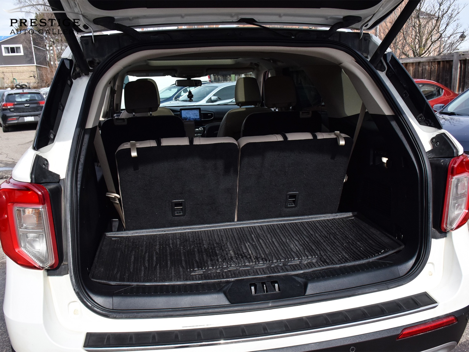 /prestigeautogallery/2022-Ford-Explorer-5882216062037389.jpg