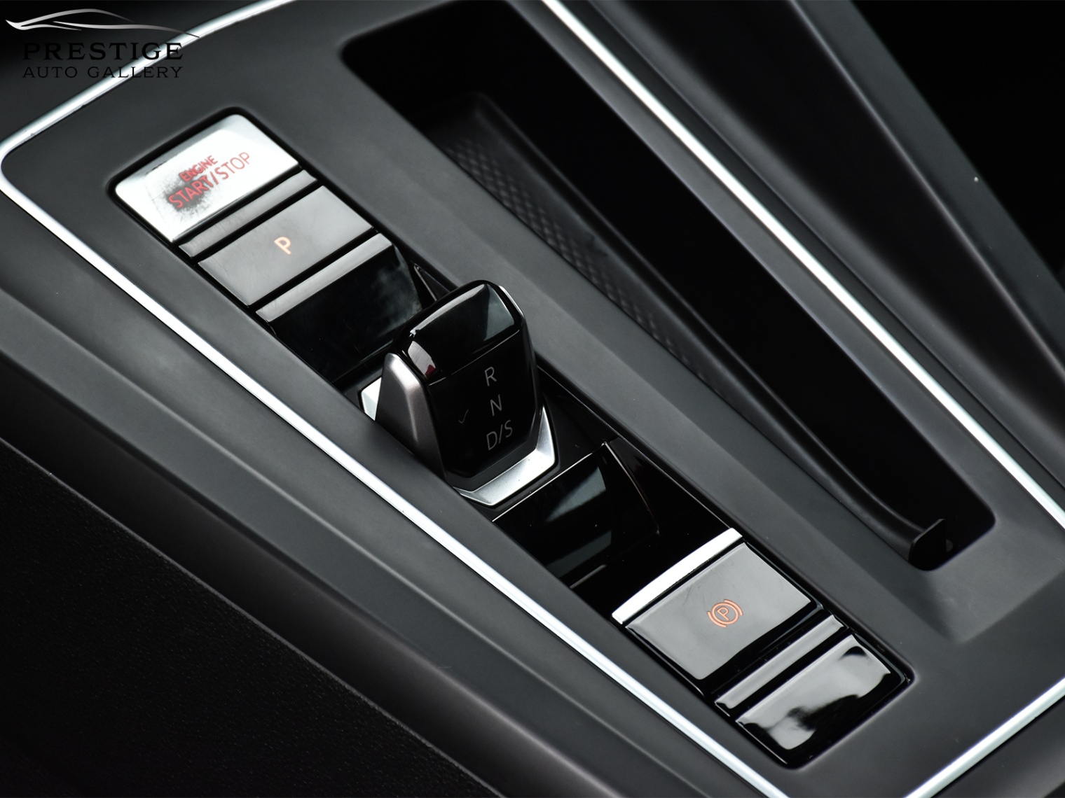 /prestigeautogallery/2022-Volkswagen-GolfGTI-4993318873323396.jpg