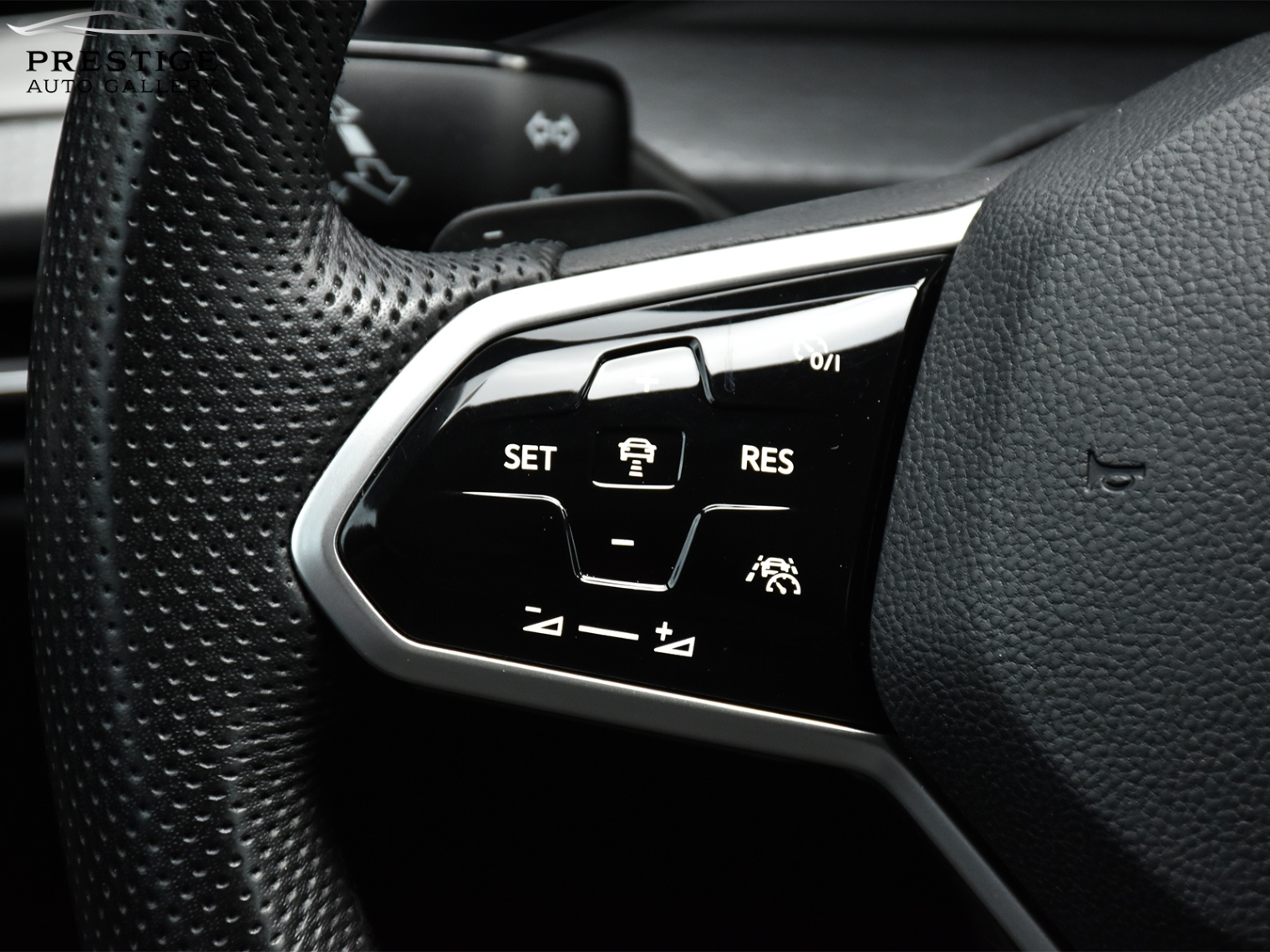 /prestigeautogallery/2022-Volkswagen-GolfGTI-9843812342142966.jpg