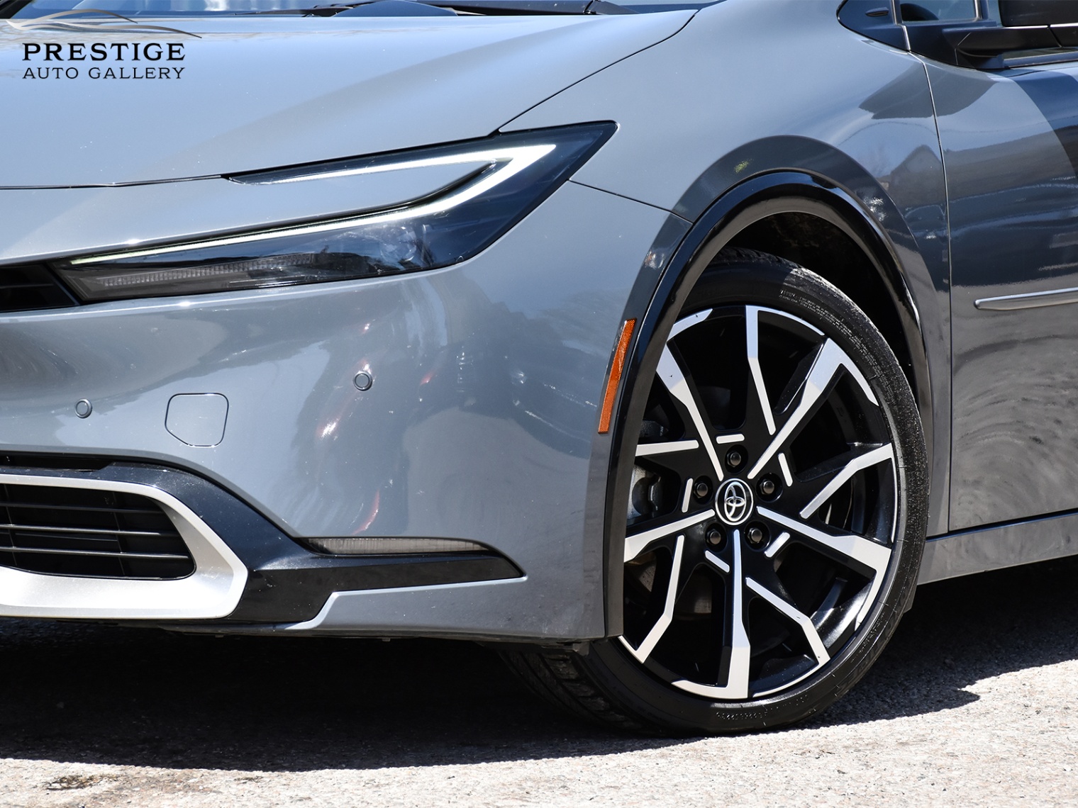/prestigeautogallery/2024-Toyota-PriusPrime-9323650831801713.jpg