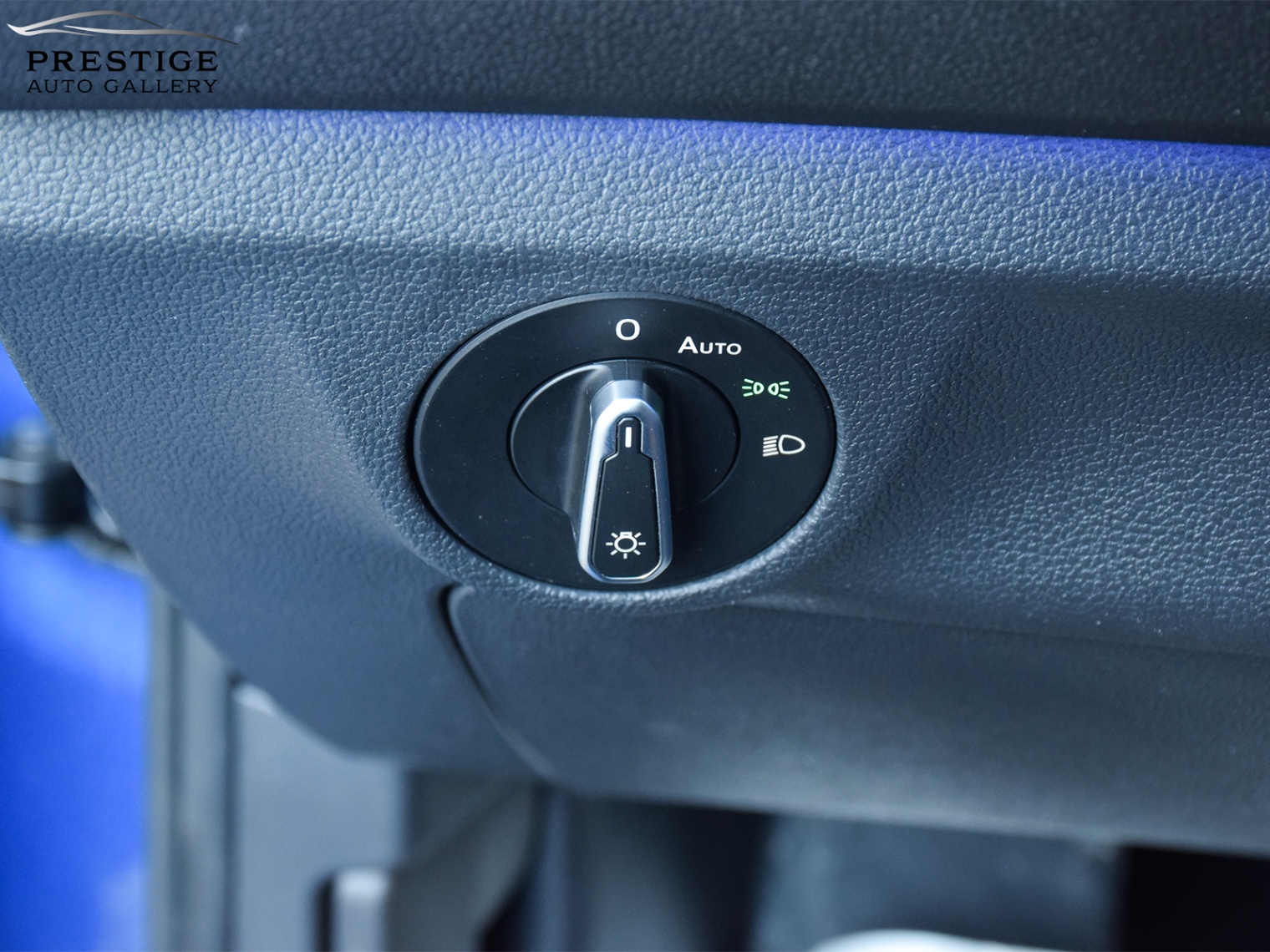 /prestigeautogallery/2024-Volkswagen-Jetta-9296854461385315.jpg