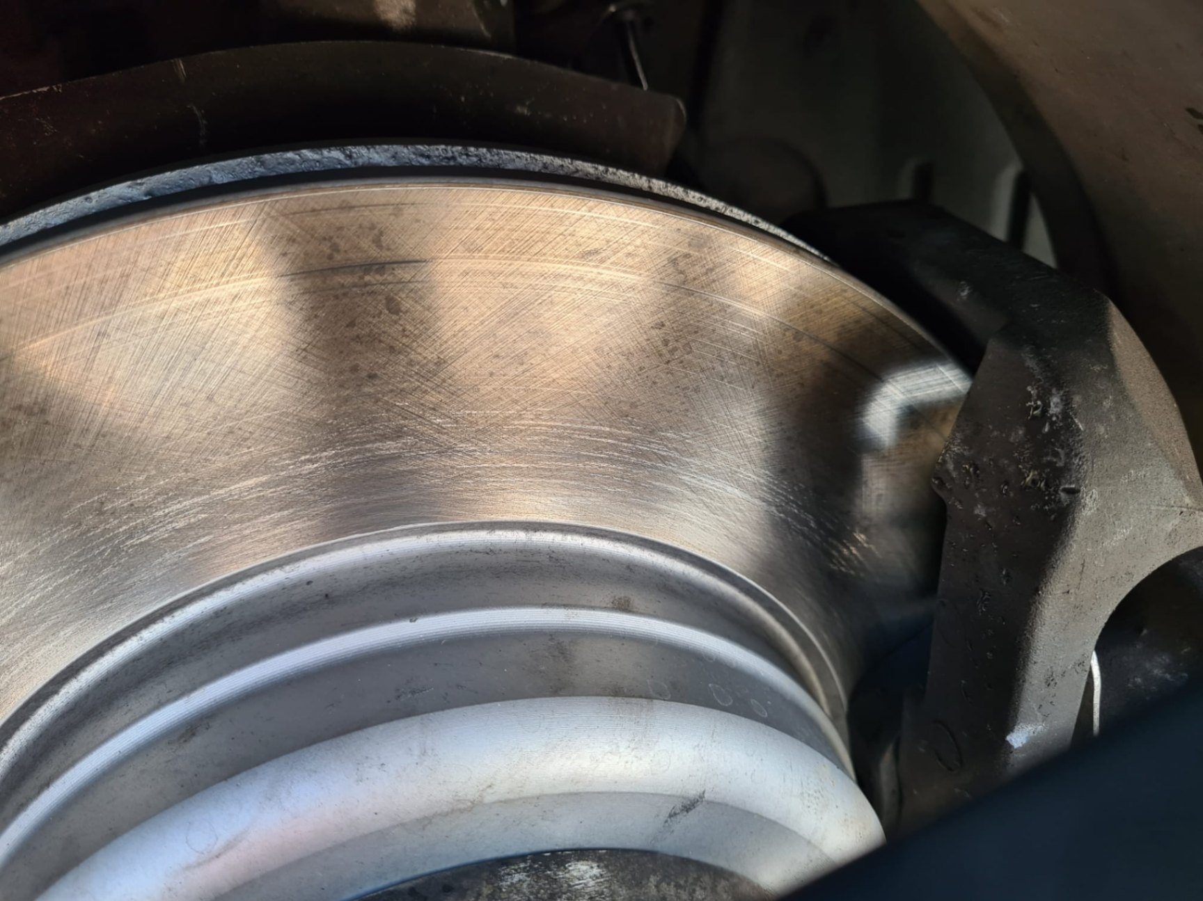 /rahmanmotors/2005-BMW-6Series-23346946059477358.jpg